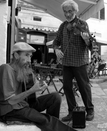 ostuni artisti di strada WEB2.jpg