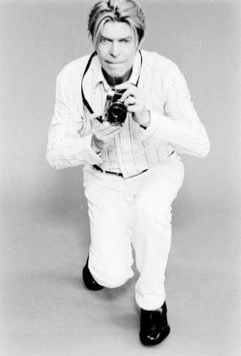 Ziggy Stardust (David Bowie) and Leica.jpg