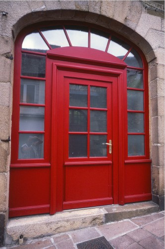 reddoor.jpg