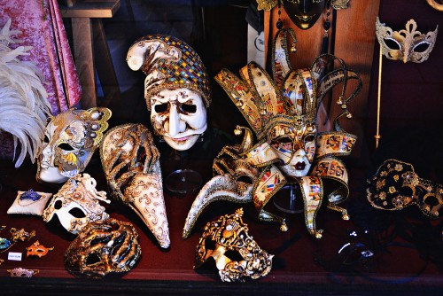 Ve-Mask1.jpg